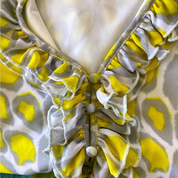 International Concepts ruffled neck, sleeves, bottom; body lined. - Picture 4 of 7